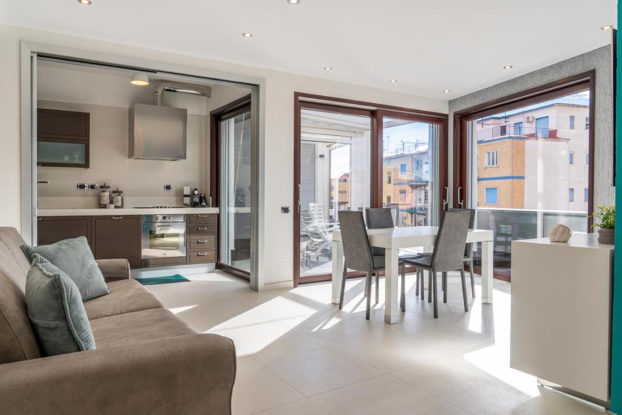 Nettuno'S Suite Napoli Bagian luar foto