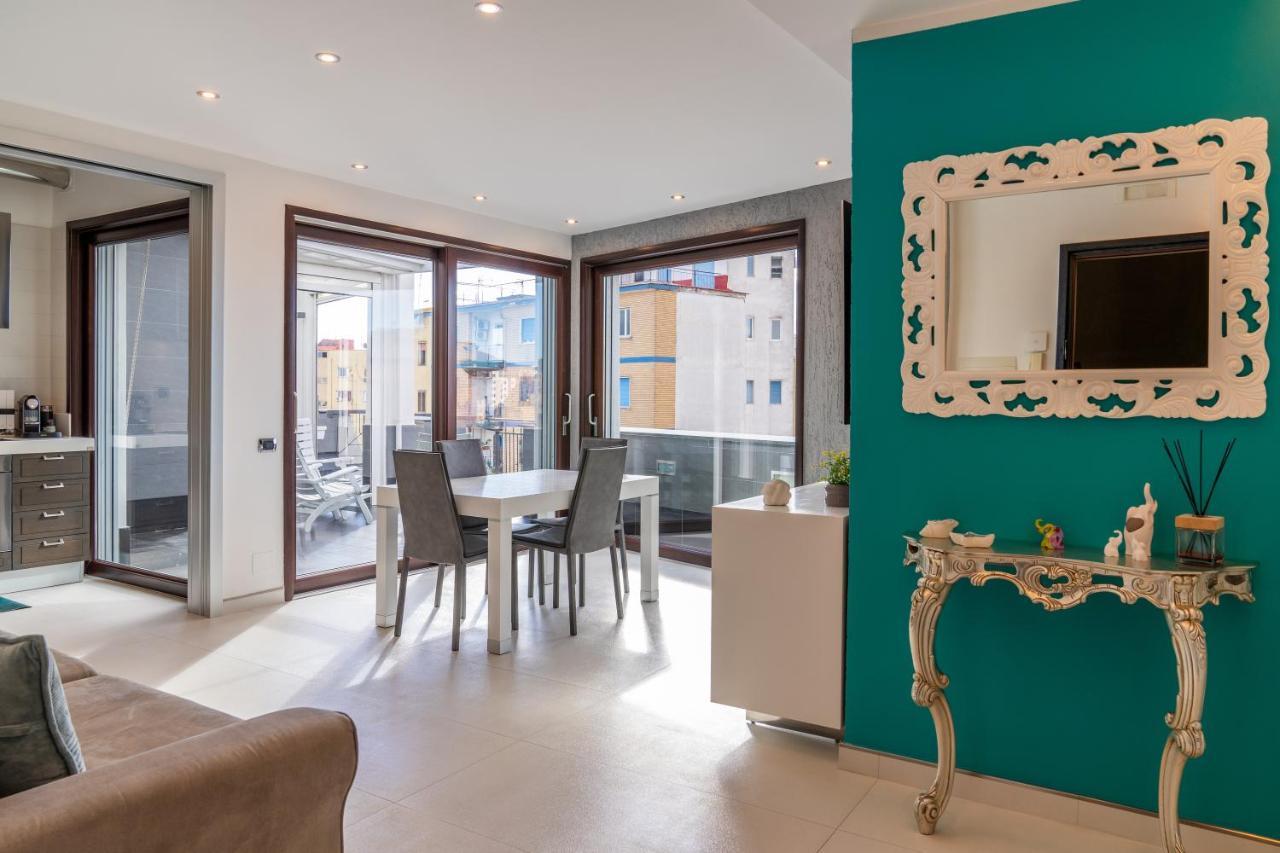 Nettuno'S Suite Napoli Bagian luar foto