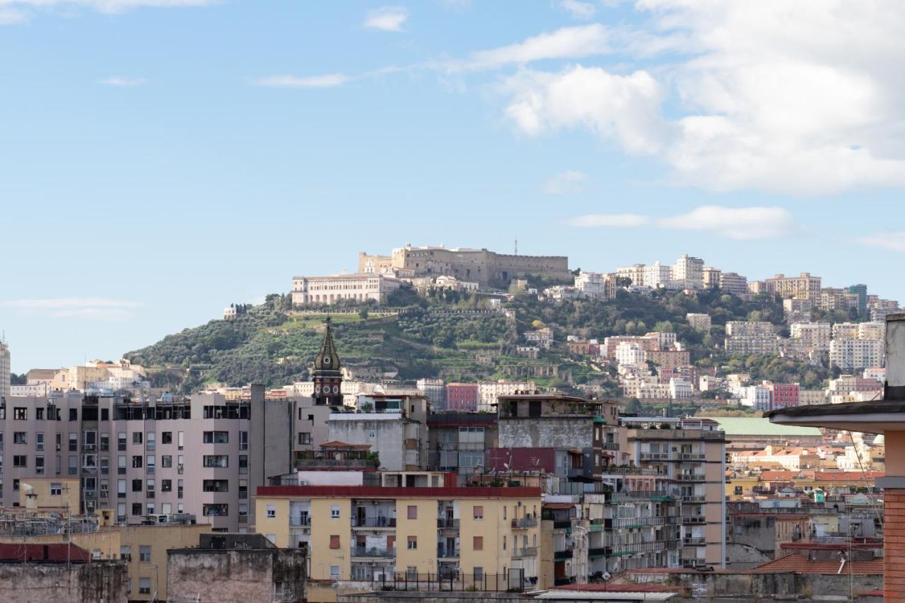 Nettuno'S Suite Napoli Bagian luar foto