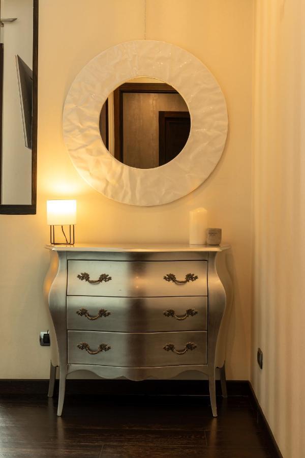 Nettuno'S Suite Napoli Bagian luar foto